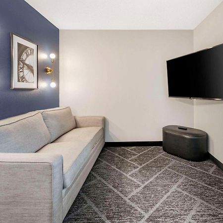 Cambria Hotel Minneapolis Мейпъл Гроув Екстериор снимка