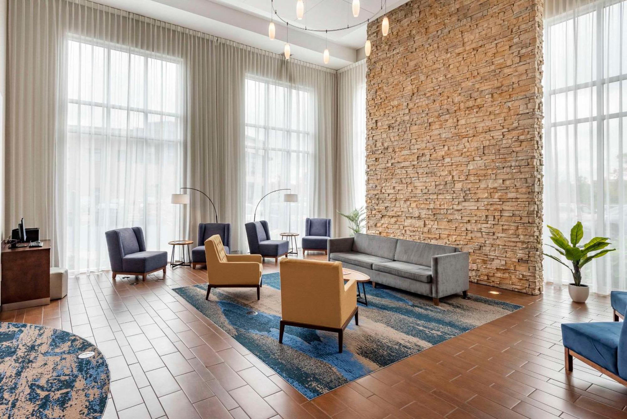 Cambria Hotel Minneapolis Мейпъл Гроув Екстериор снимка