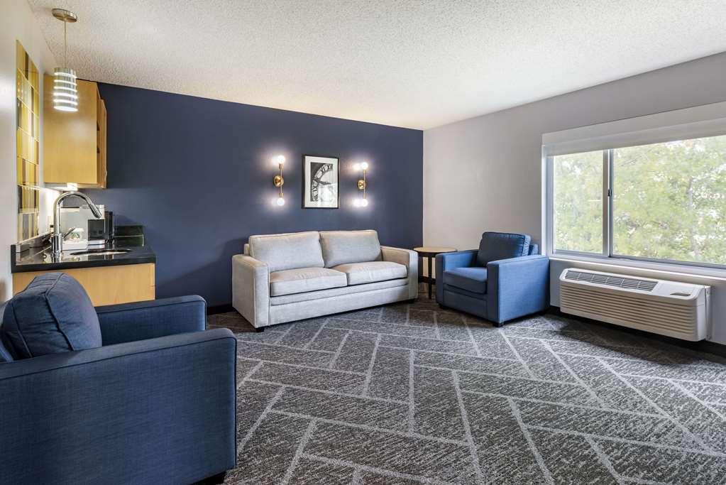 Cambria Hotel Minneapolis Мейпъл Гроув Стая снимка